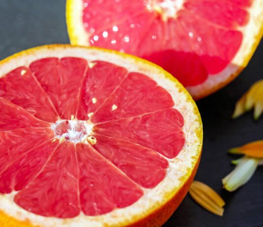 Grapefruit zůstává na konci žebříčku oblíbenosti citrusů